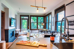 Lakefront Mountain View - 1 Bedroom Resort Suite